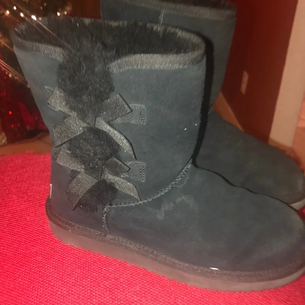 UGG beautiful girls boots size 6 GUC KOOLABURRA